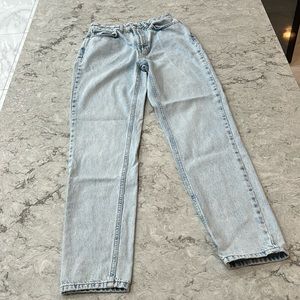 BDG Urban Outfitters Mom High Rise Jeans